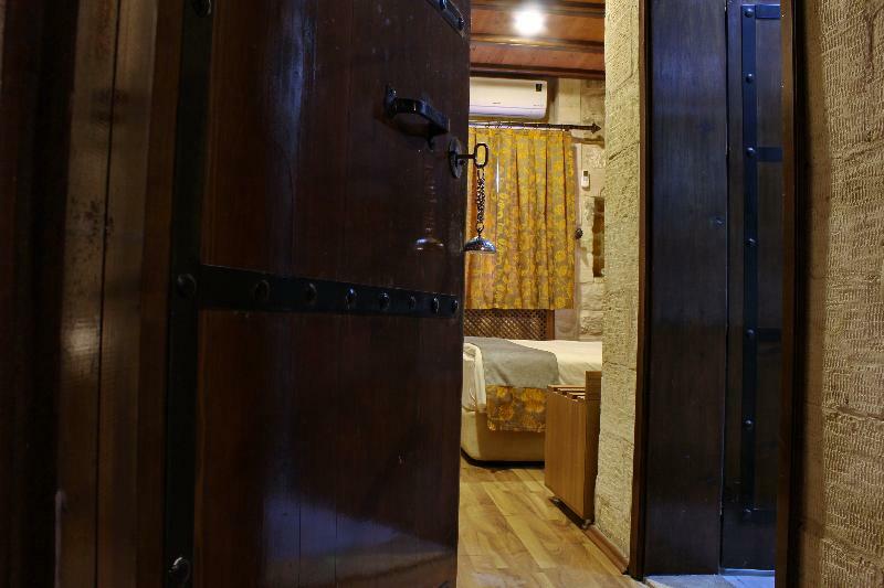 Artuklu Kervansaray Mardin Buitenkant foto
